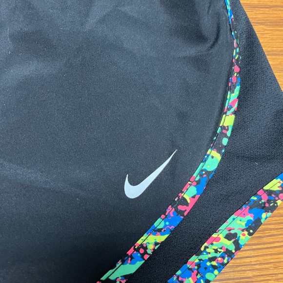 Nike Running Shorts - Picture 2 of 5